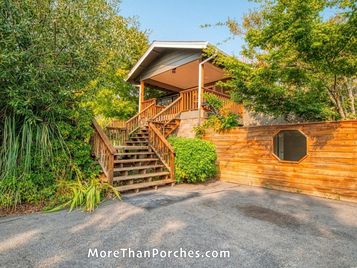 wood_entry_stairway_front_porch